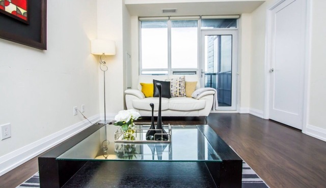 Premium 1 Bedroom/Parking/Subway/North York