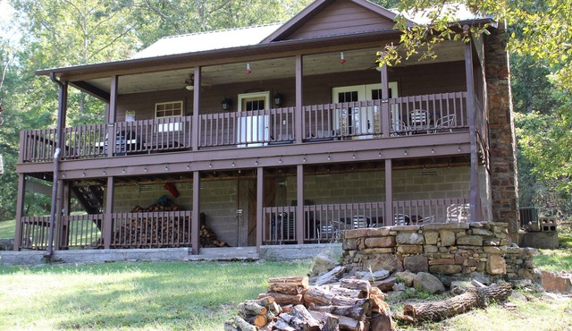 Private and Secluded 3 BDR Home in Mountain View – Natural Wonders Abundant!