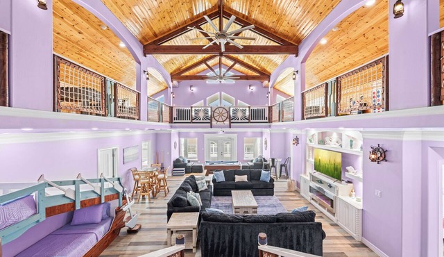 Private Beachfront Retreat, Surfside Beach