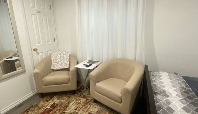 Private, Comfortable Basement Apartment