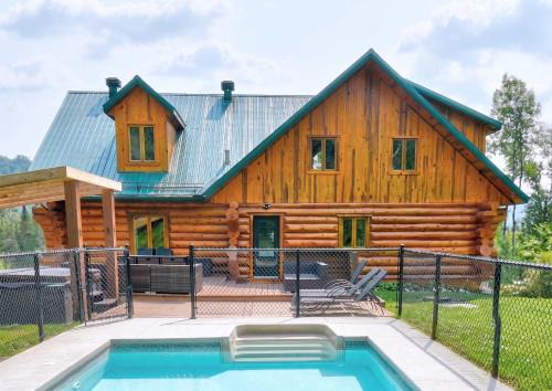 Private Pool - Spa - Pool Table - Le St-Come