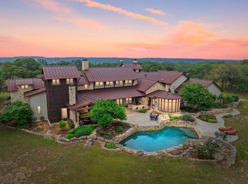 Private Ranch - Pool - Ping Pong - Yoga - Weddings - Games