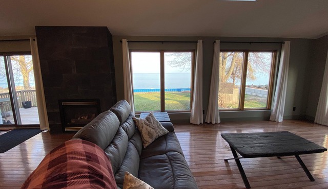 Quite Waterfront Home - Great for Birders, Point Pelee & Island, Hillman Marsh