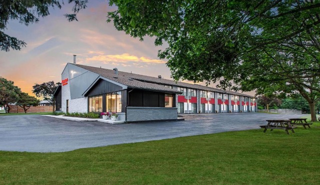 Ramada by Wyndham Kingston