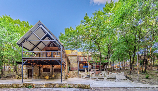 Retreat Hidden Bridge | A Retreat DFW Experience