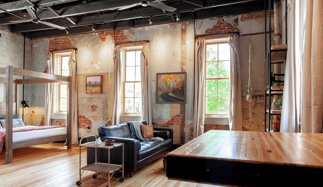 Romantic Historic Loft on Main Street
