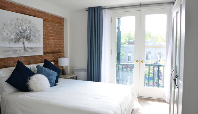 ROOFTOP TERRACE - Mount Royal views- 4 bedrooms + 4 full bathrooms - Fast WiFi