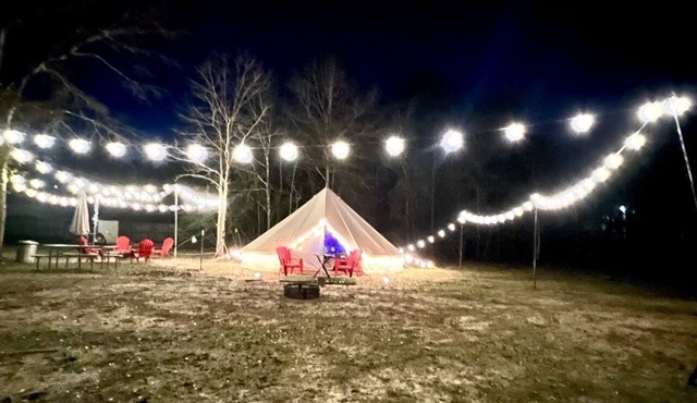 Rustic Bell Tent on a Texan Farm, Nestled in the Sam Houston National Forest, Perfect for a Weekend Getaway