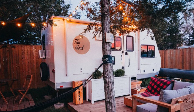 RV Glamping w/Soaker Tub & Waterview