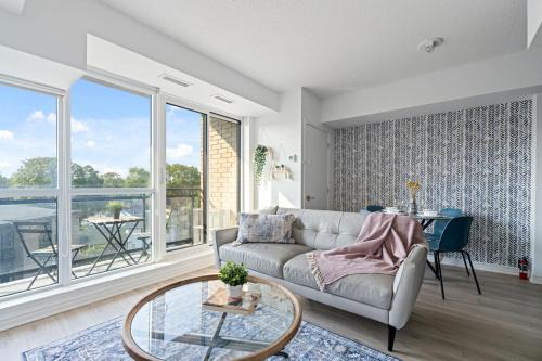 Scarborough Oasis near UofT campus, Free Parking