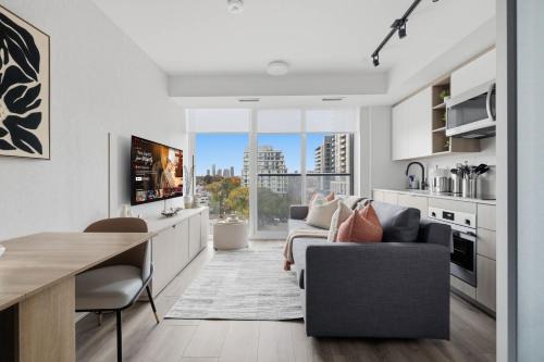 Scenic 2BR Condo with Views & Free Parking