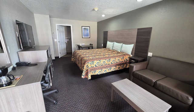 Scottish Inn & Suites