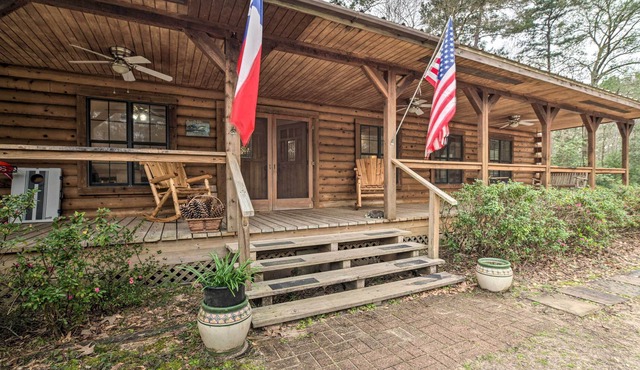 Secluded Texas Getaway w/ 25 Acres & Private Yard