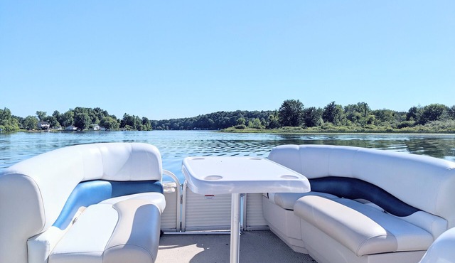 Serene Lakefront Getaway with Pontoon, Beach, Kayaks, and Firepit in ORV County