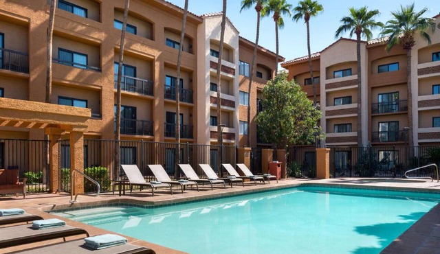 Sonesta Select Phoenix Camelback in Phoenix