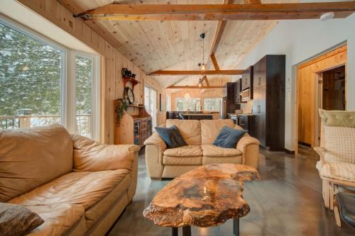 Spa by Lake Edja - Chalet Yellow Mellow