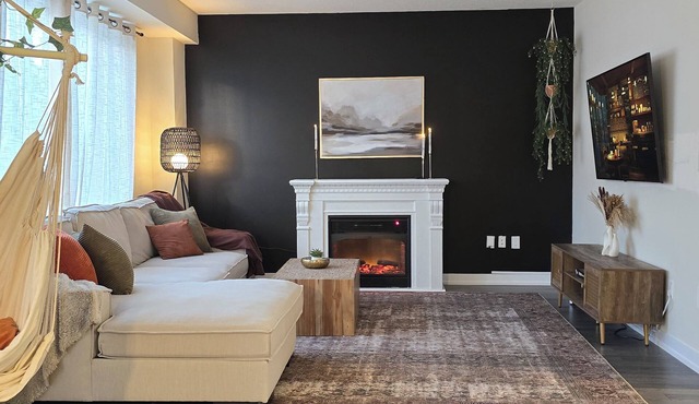 Spacious 2800 sqft home,18 mins to the falls & wineries. Perfect for families!