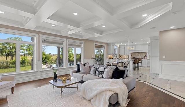 Spacious 5-bedroom villa in amazing Seven Lakes golf course in Windsor