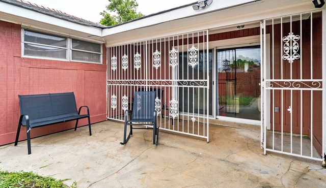 Spacious & Availablen10 Mins Away from the French Quarters!nHome Away From Home!