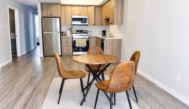 Spacious City Retreat | 2BR 2BA · Free Parking · Quiet Neighbourhood · Kitchener