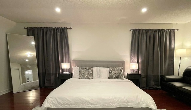 Spacious Detached House in Mississauga