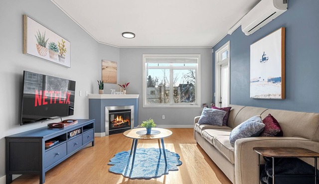 Spacious Downtown River Condo, AC, Underground Parking. Saddledome & Stampede
