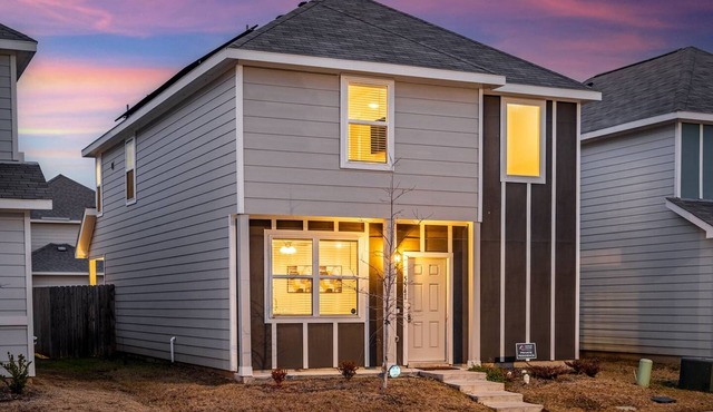 Spacious Fort Worth House Ideal for Relocations