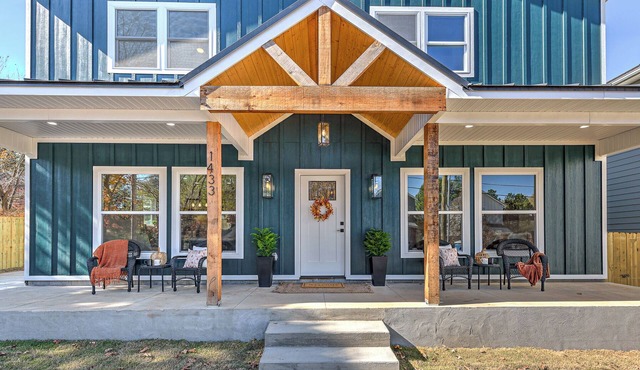 Spacious Home Steps from Baum Stadium – Ideal for Game Days!