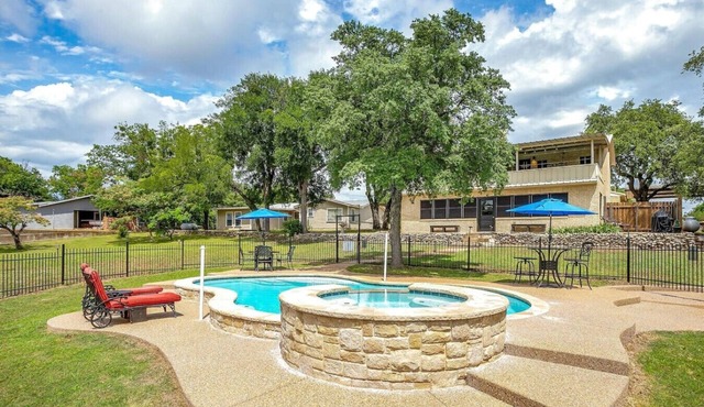 Spacious Lakeview Oasis with Pool + Hot Tub