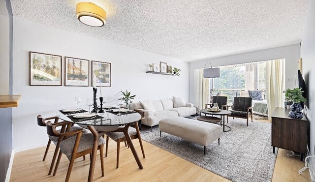 Spacious + Trendy King West Condo