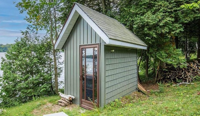 Spectacular Lake Front Property in Big Clear Lake