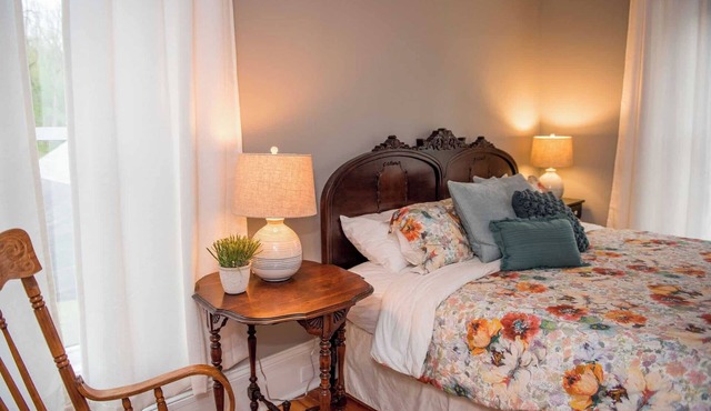 Springside Inn