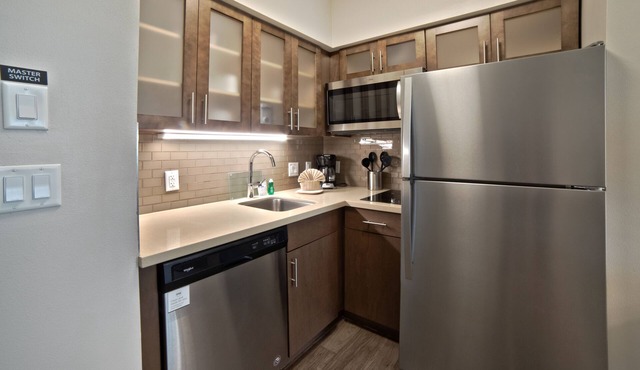 Staybridge Suites Houston - Humble Beltway 8 E by IHG