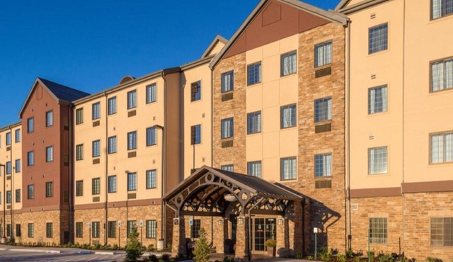 Studio Suite Great for Business Travelers! Fitness Center On-Site