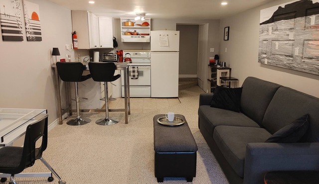 Stylish Private Studio near Downtown Peterborough