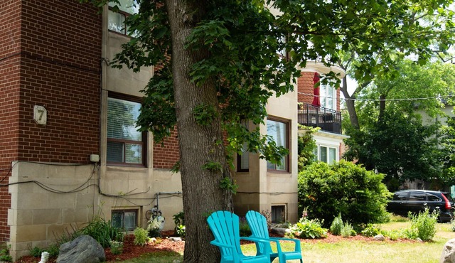 Sunny One Bedroom With Parking