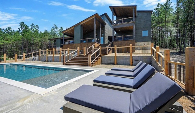 Swimming Pool, Mountain View, Pool Table, Pets, SWTS