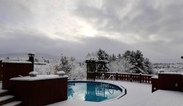 Swiss Chalet with outdoor spa