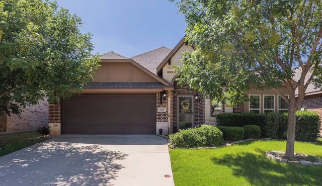 Texas Classic Retreat Elegant & Spacious 4BR Home