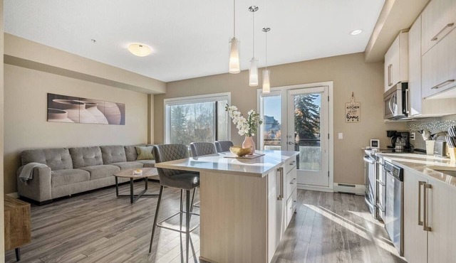 The Brightside - Spacious and Clean - Steps to DT! in Calgary