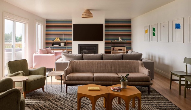 The Carter House | 16 Person Luxury Accommodations | Black Bear Ridge Resort