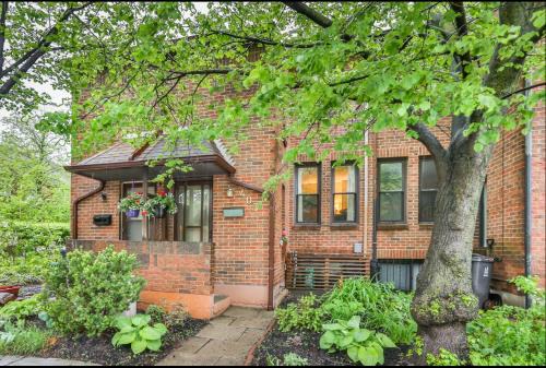 The Crescent Home