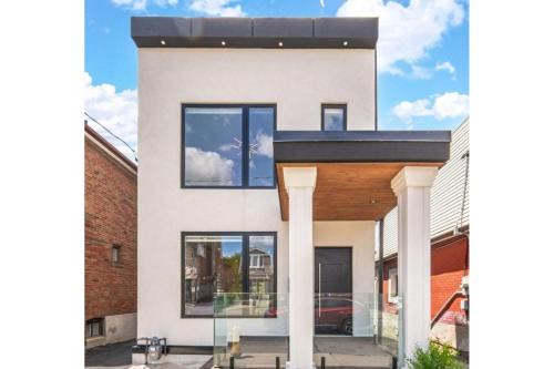 Toronto Midtown Luxury Living