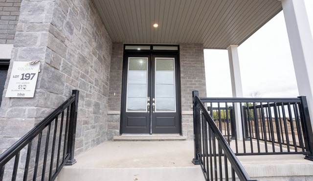 Tottenham Luxury Escape | New 4BR, 3.5WR Retreat