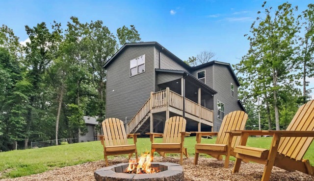 Trailside Home | Back 40 + OZ Trails Access