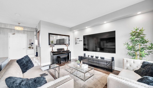 Trendy Chic Condo Getaway with Free Parking