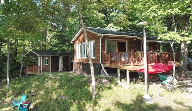 Trinity Cottage | Waterfront Escape on Whitefish Lake