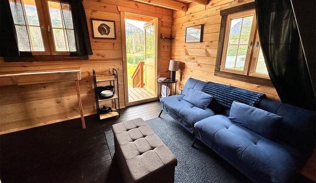 Trout & Grayling Paired Lakefront Cabins, Lakefront Twin Cabins