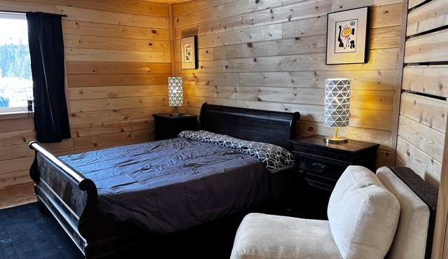 Two Story Eco Cabin on Private Lake near Denali National Park Sleeps 6