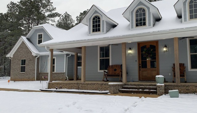 Upscale, Quiet and Country in Mccomb